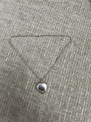 Collar medallón corazón tiffany and co  Foto 1 de 4