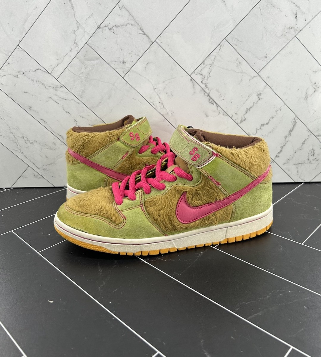 Nike Dunk Premium SB Mid Three Bears - Mama Bear for Sale Nike Dunk Premium SB Mid Three Bears - Mama Bear for Sale