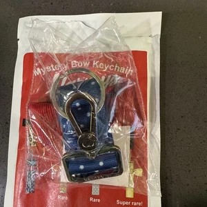 Harveys Cintura di Sicurezza Mistero Stampato Fiocco Portachiavi BLU DOTTIE Rosso Patriottico 4 Luglio - Foto 1 di 3