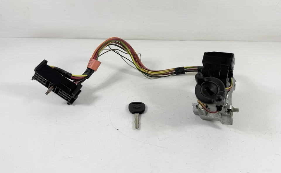 Cilindro de bloqueo de interruptor de encendido Express Astro 2001-2002 2000-2005 con llave OEM Foto 1 de 4