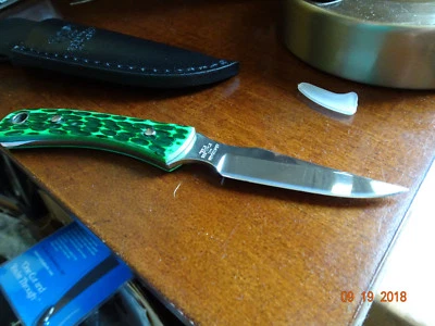 HEN & ROOSTER 6 1/2" FACA DE TAMPA VERDE PALHETA CABO DE OSSO 440 ALEMÃO INOXIDÁVEL  - Imagem 1 de 4