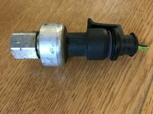 9131721 OPEL ASTRA H/ZAFIRA B KLIMAANLAGE (A/C) DRUCKSENSOR - Bild 1 von 3