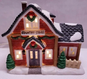 VINTAGE 90ER LEMAX ""HATTIE'S COUNTRY STORE"" PORZELLAN BELEUCHTETES HAUS - Bild 1 von 12