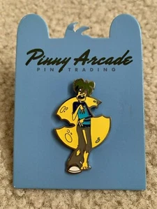 (2013 Stamp Variant) Pinny Arcade PAX Zombie Tycho Staff Pin Jerry Holkins - Picture 1 of 2
