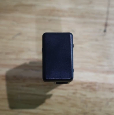 Tapón de interruptor en blanco OEM 1993-2001 Subaru Impreza GC8 tablero de instrumentos negro 93-01 Foto 1 de 2