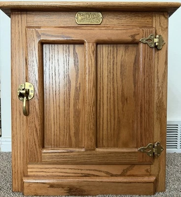 Mesita de noche vintage de madera de roble revestido de blanco con caja de hielo armario mesa auxiliar Foto 1 de 4