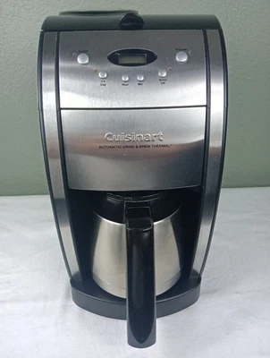 Cafetera automática térmica Cuisinart Burr Grind & Brew de 10 tazas DGB-600BC Foto 1 de 4