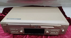 Sony MXD-D40 Recorder Player Deck CD to MiniDisc MD Compact Disc AC100V Used - Picture 1 of 7