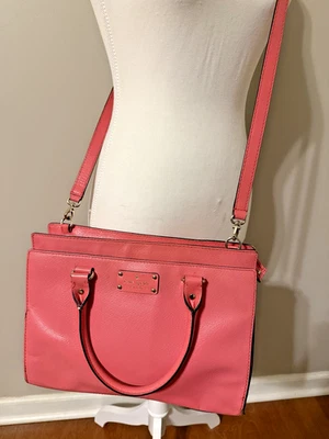 Bolsa tiracolo Kate Spade New York rosa Wellesley Durham conversível - Imagem 1 de 4