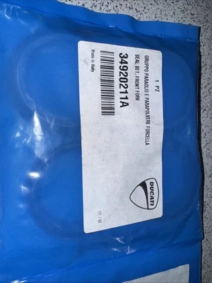 JUEGO DE SELLOS ORIGINALES DUCATI HORQUILLA DELANTERA 34920211A SUPERSPORT MONSTER 43mm DIA Foto 1 de 4