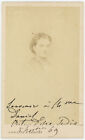 CDV 1869. Portrait d'une chanteuse d'opéra à identifier. Dédicace.