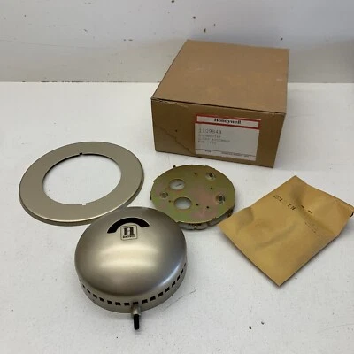 Honeywell 110984B Thermostat Guard Cover Assembly For T86 - Image 1 of 4