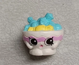 Shopkins Season 7 - PJ Party #7-017 White Candy Bowl - Picture 1 of 6