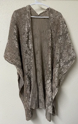 Chicos Burnout Velvet Covering Ruana Kimono One Size Floral Illusion Taupe NEW - Image 1 of 4