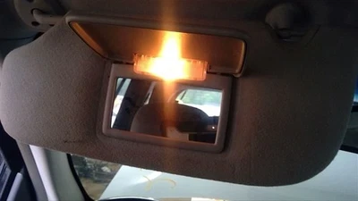 Parasol izquierdo conductor con iluminación compatible 05-07 ENVOY 90219 Foto 1 de 2