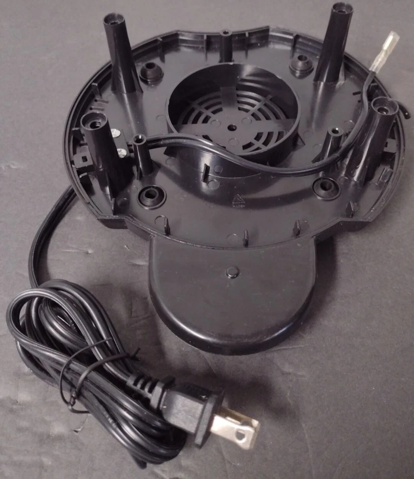 Base de repuesto para exprimidor de frutas enteras VonShef con pies de agarre de goma y cable de alimentación Foto 1 de 4