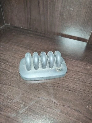 ✅ Organizador de cables de goma con ojal de escritorio de alambre para 4 cables Foto 1 de 4