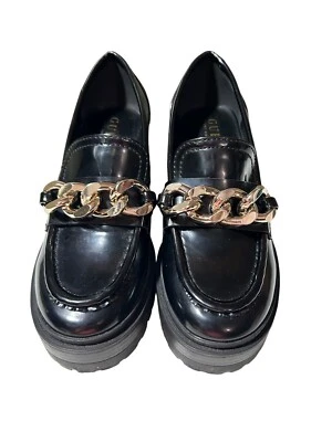 Mocasines Guess Hillford para mujer gruesos negros charol cadena dorada talla 6,5 M Foto 1 de 4