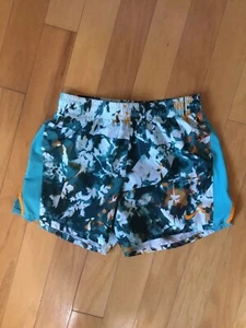 Nike Dri-Fit Girls Shorts Activewear Running Yoga Green Liner Size X-Large XL - Picture 1 of 5