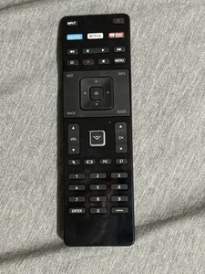 Vizio XRT122 Remote For Netflix Dump I Heart Radio - Picture 1 of 2