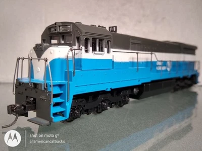VINTAGE ATHEARN 3502 HO-SCALE GREAT NORTHERN GE U33C DIESEL LOCOMOTIVE WITH BOX - Image 1 of 4