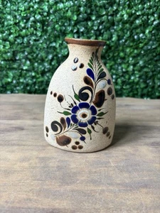 Vintage Tonala Pottery Bud Vase Mexican Sandstone Signed NETZI Folk Art 5” - Picture 1 of 10