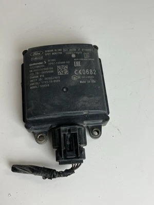 Lincoln MKZ 2017 módulo sensor monitor punto ciego izquierdo hp5t-14d599-ad OEM Foto 1 de 4