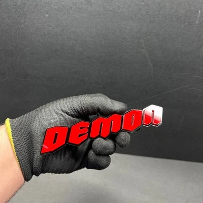 Texto Personalizado DEMONIO 3D Emblema Coche - Calcomanía Acrílico Multicolor Insignia Coche (1PC) Foto 1 de 4