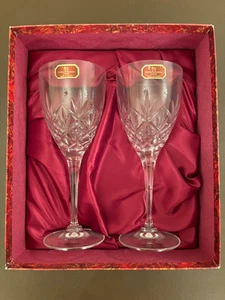 Royal Doulton 'Hellene' Cut Crystal Large Wine Glasses - Pair - Boxed and New - Picture 1 of 7