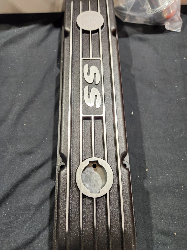 New Small Blck Chevy Classic Finned Custom Valve Covers Black SS 110-2016 - Image 1 of 1