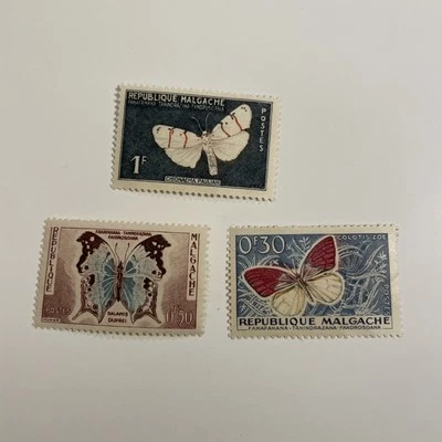 Vintage Postage Madagascar REPUBLIC MALGACHE  1960 Butterflies 3 Stamps MNH - Image 1 of 2
