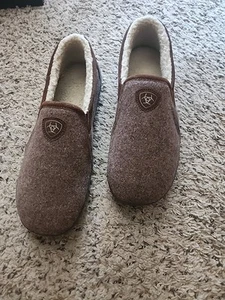 Size 12- Ariat Men's Lincoln Slipper -  Brown AR2835-200 - Picture 1 of 7