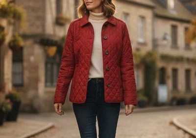 Jaqueta acolchoada vermelha Croft & Barrow - Burberry Dupe - Imagem 1 de 4