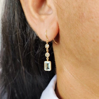 Pendientes de diamantes de aguamarina natural de 1,62 quilates con bisel de oro de 14 quilates regalo de piedra de nacimiento de marzo Foto 1 de 4