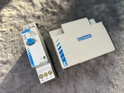 Crouzet MCR1 Timer Relay, (NEW) 88826135, 1min-up to 100hrs, 24VDC, 24-240VAC - Image 1 of 4