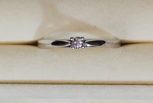 Klassischer Platin Ring Sterlingsilber & Platin mit einem einzelnen Diamanten Größe 7 - Bild 1 von 8
