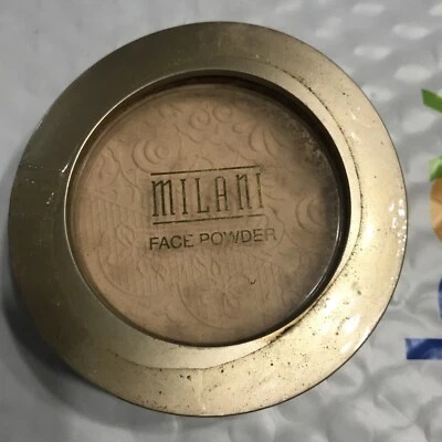MILANI The Multitasker Face Powder 02 LIGHT MEDIUM sealed READ NWOB - Image 1 of 2