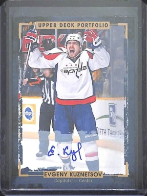 2015-16 Upper Deck Portfolio Autograph #82 Evgeny Kuznetsov - Image 1 of 2