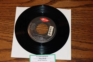 NEW VINYL 45 TOBY KEITH IF A MAN ANSEWS B/W AIN'T MUCH FUN NEW UNPLAYED - Picture 1 of 2