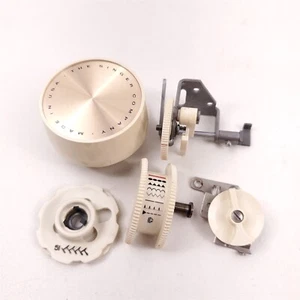 Manopole e quadranti di ricambio Singer Touch & Sew Golden Deluxe Zig Zag 750 - Foto 1 di 9