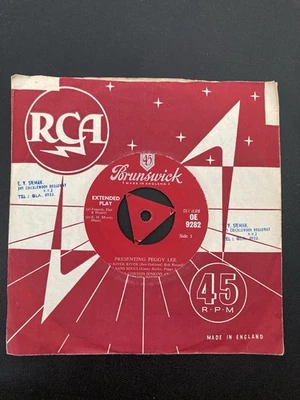 Peggy Lee Presenting Peggy Lee 7” Vinyl EP Single OE9282(BFF132) Foto 1 de 4