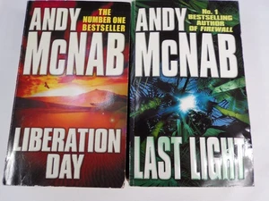 Two Andy McNabb Nick Stone Books Paperbacks "Liberation Day" & " Last Light" K25 - Bild 1 von 3