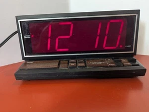 VNTG Micronta 63-765 Large Digital Display Alarm Clock 12/24 HR., 1980s Working - Picture 1 of 9
