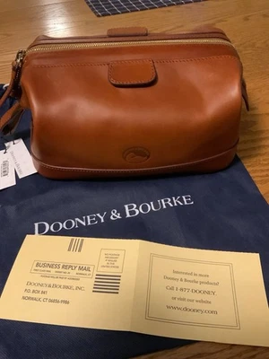 Dooney Bourke Florentine Dopp Kit en silla de montar (bronceado) Foto 1 de 4