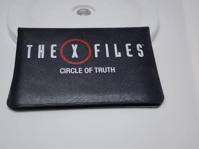 Игра The X Files Circle of Truth бумажник с картами Lootcrate 2017 запечатанная - Изображение 1 из 3