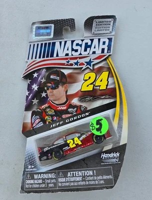 Jeff Gordon #24 End Hunger Patriotic Edición Limitada 2012 NASCAR Authentics 1:64 Foto 1 de 4