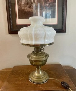 Aladdin Model No 8 Brass Kerosene Oil Lamp With No 401 Aladdin Shade Electrified - Picture 1 of 14