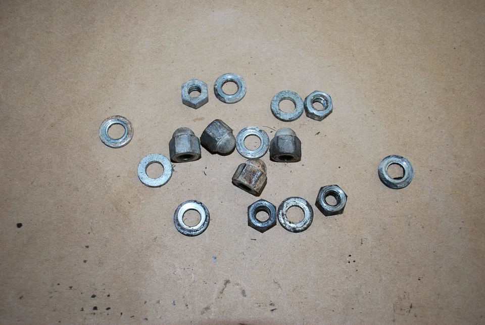 Болты и шайбы головки блока цилиндров 1968 Honda CL77 Scrambler - Изображение 1 из 1