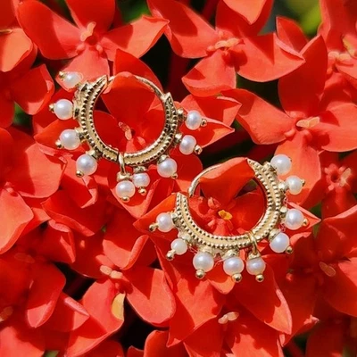 Aros de perlas Maria Tash 14k (2) Foto 1 de 4