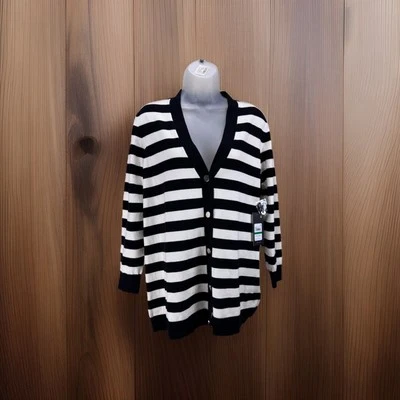 Cárdigan grande Jones New York Sport para mujer a rayas blancas y negras con botones plateados Foto 1 de 4